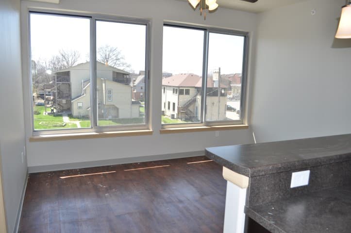 Iowa City Apartment: 525 E Washington
