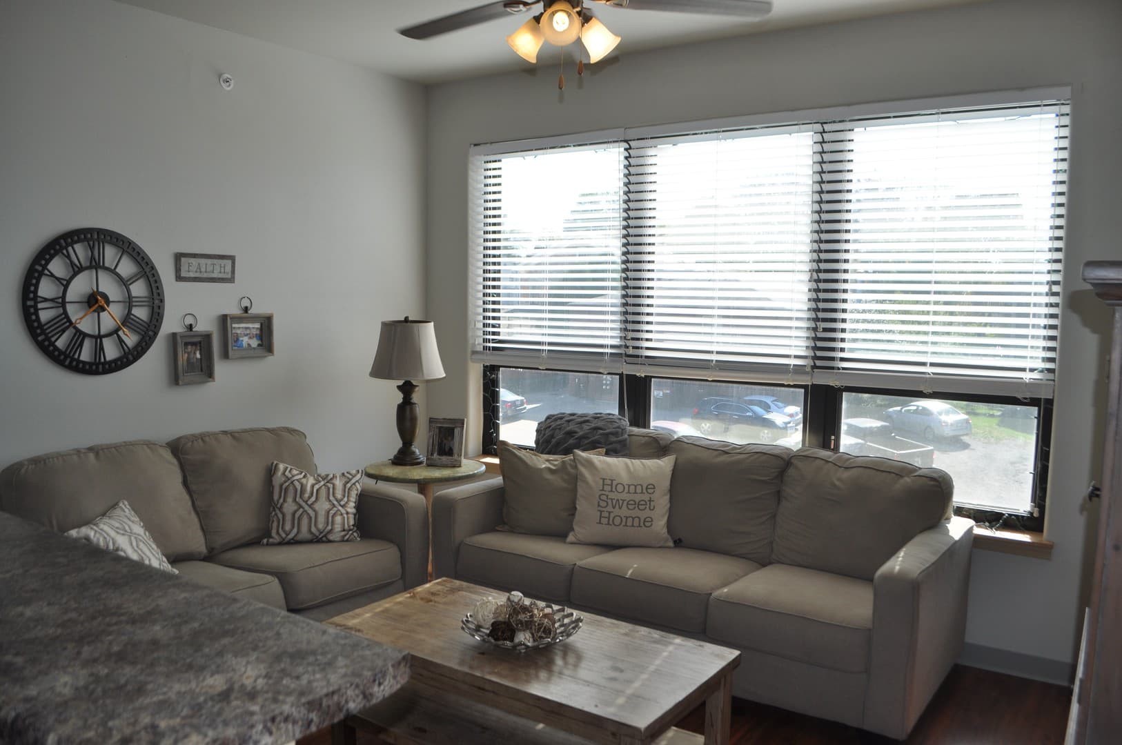 Iowa City Apartment: 525 E Washington