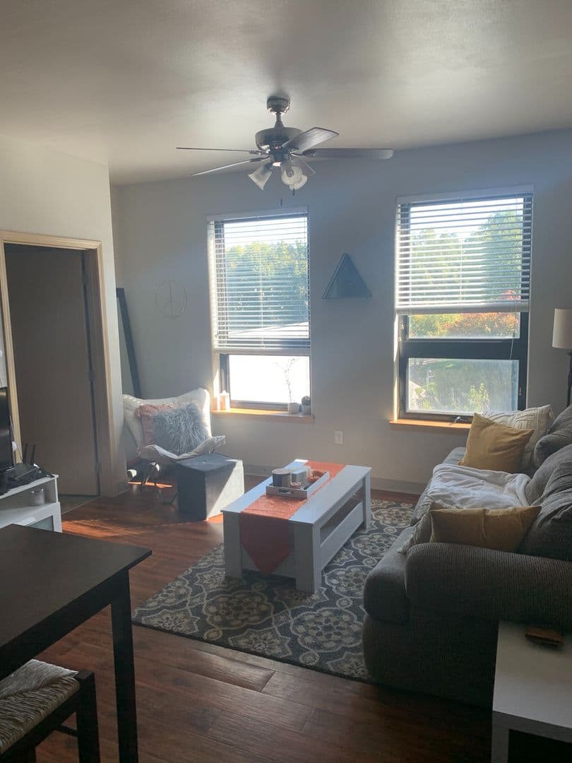Iowa City Apartment: 525 E Washington