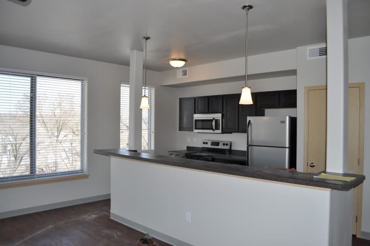 Iowa City Apartment: 525 E Washington
