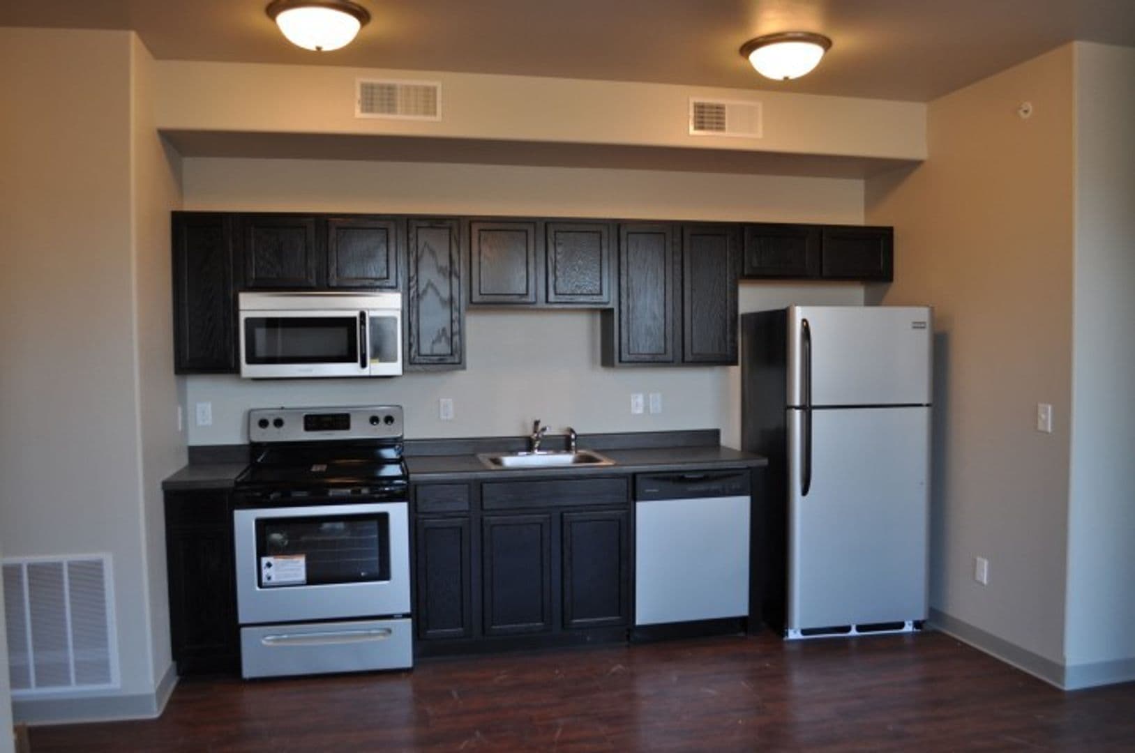 Iowa City Apartment: 525 E Washington
