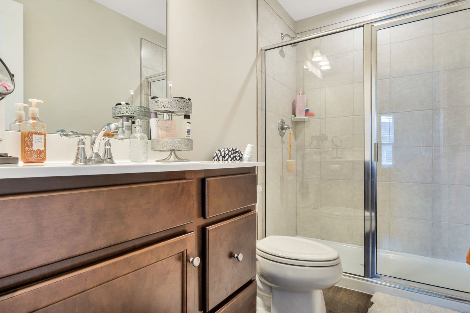 Williamsburg Townhome: 105 Stegg Street
