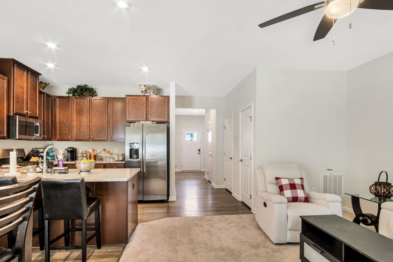 Williamsburg Townhome: 105 Stegg Street