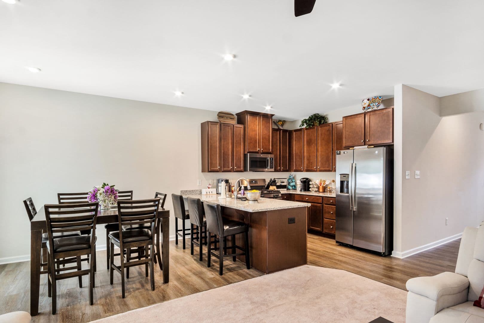 Williamsburg Townhome: 105 Stegg Street