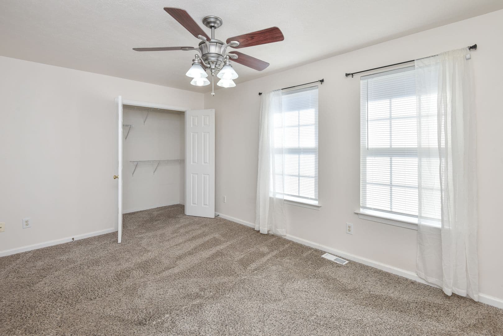Williamsburg Townhome: 1531 Creek Ct