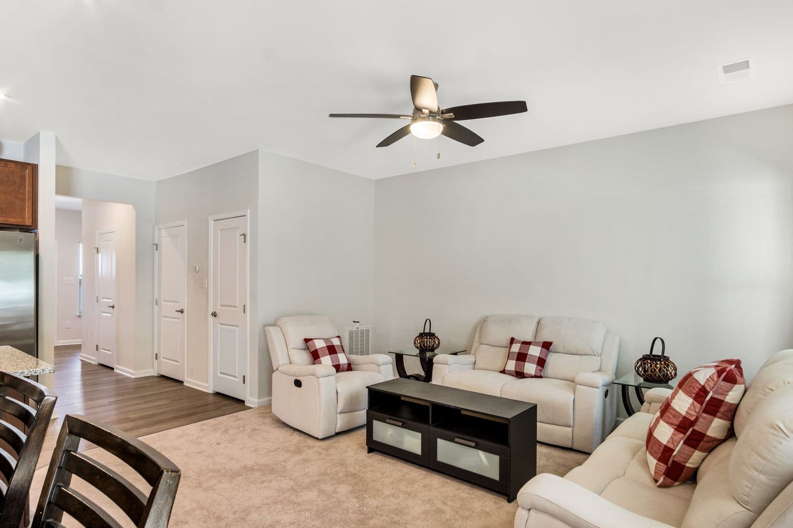 Williamsburg Townhome: 105 Stegg Street