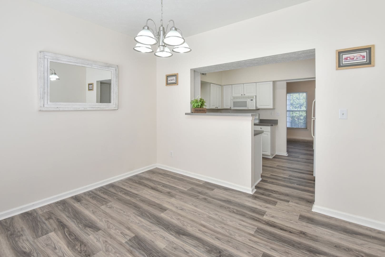 Williamsburg Townhome: 1531 Creek Ct