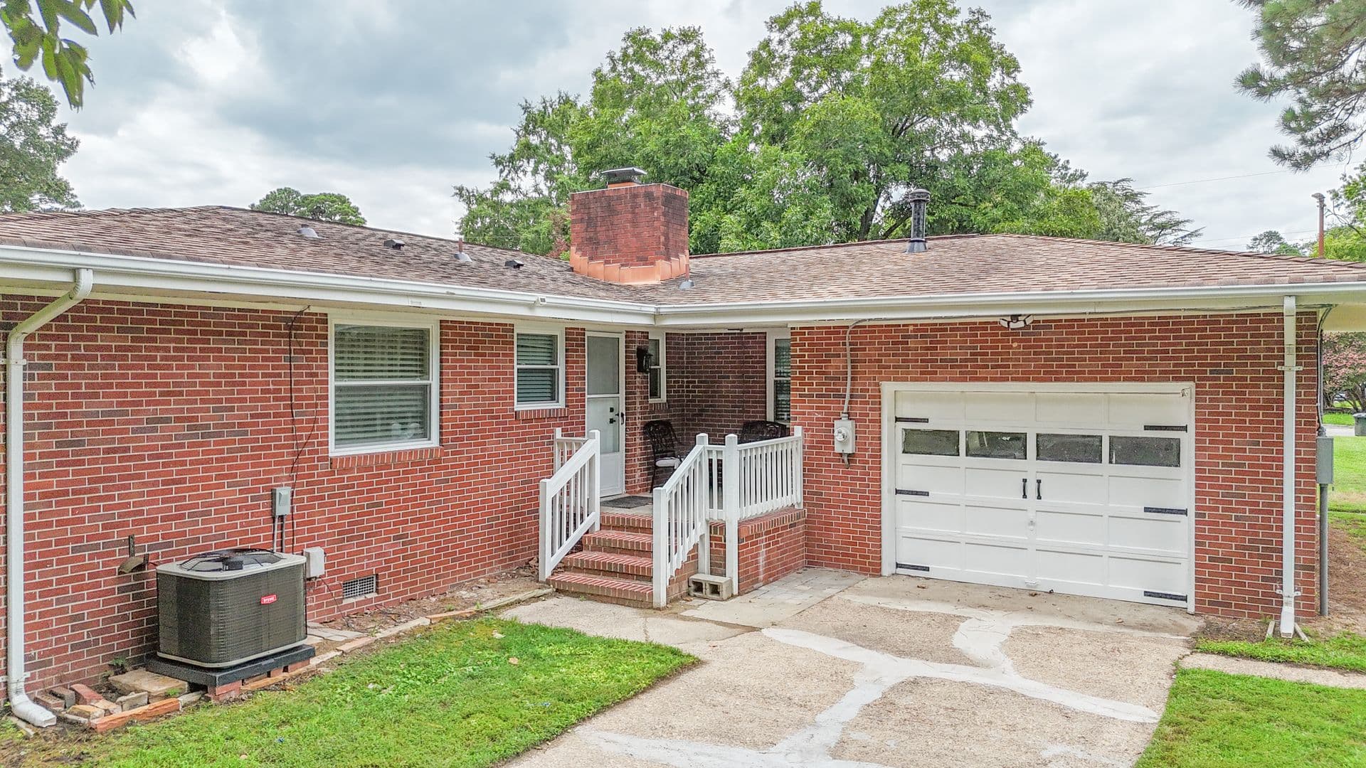 Newport News House: 20 Atkins Lane