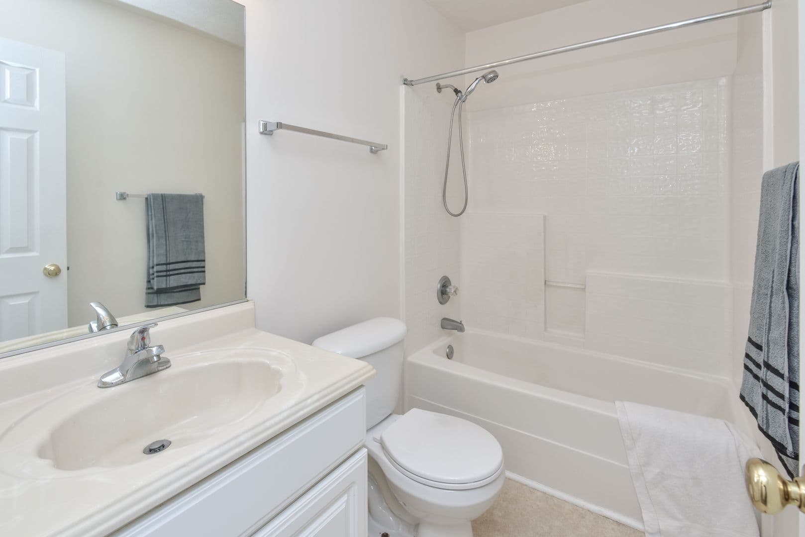 Williamsburg Townhome: 1531 Creek Ct