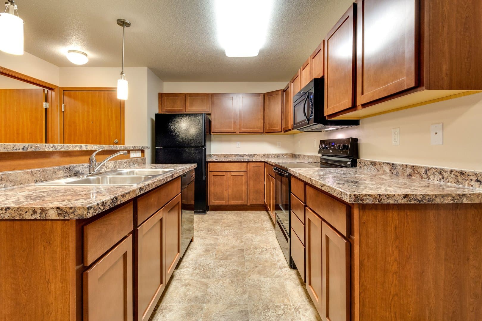 Fargo Apartment: 3620 42nd St S