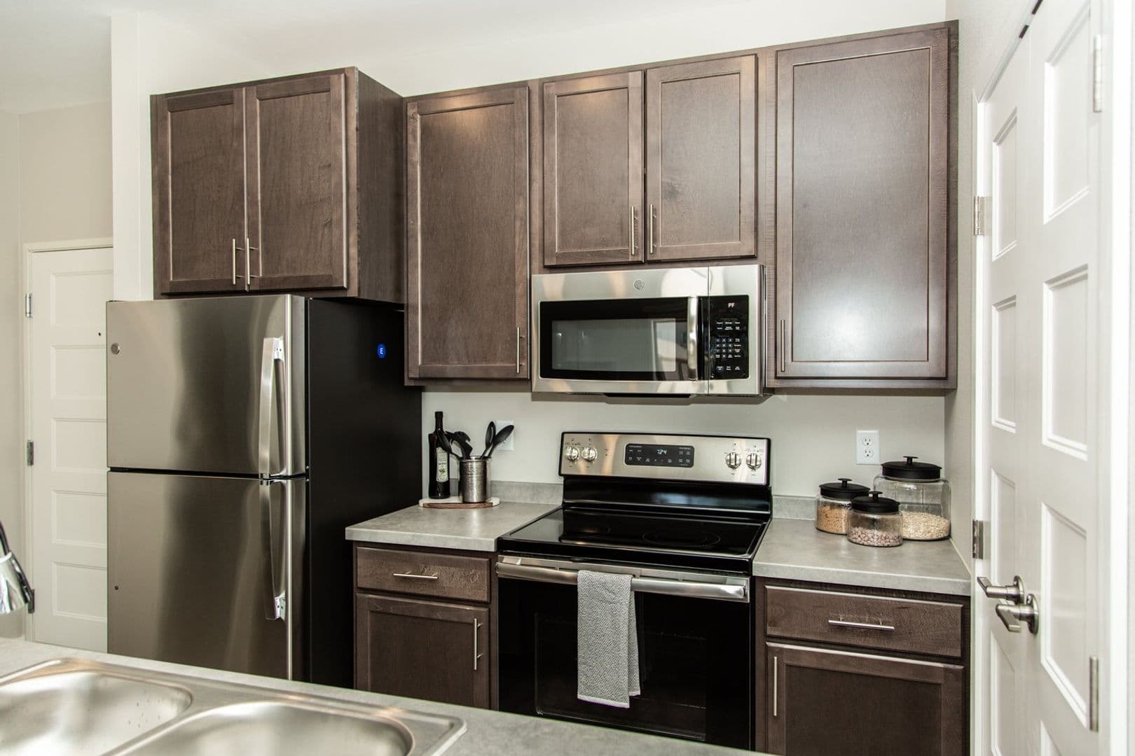 Mandan Apartment: 3501 21st Street SE