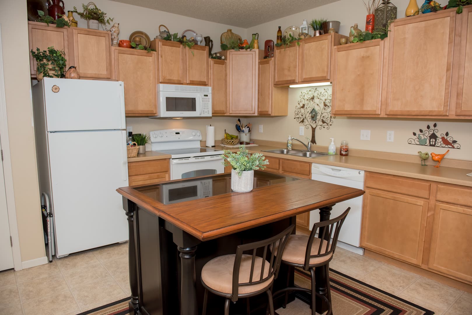 Moorhead Apartment: 1501 Belsly Blvd