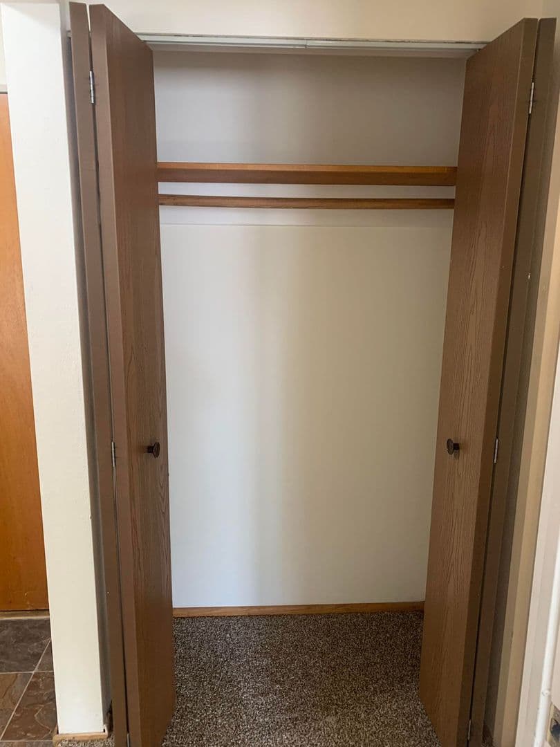 Fargo Apartment: 502-504 30th Ave N