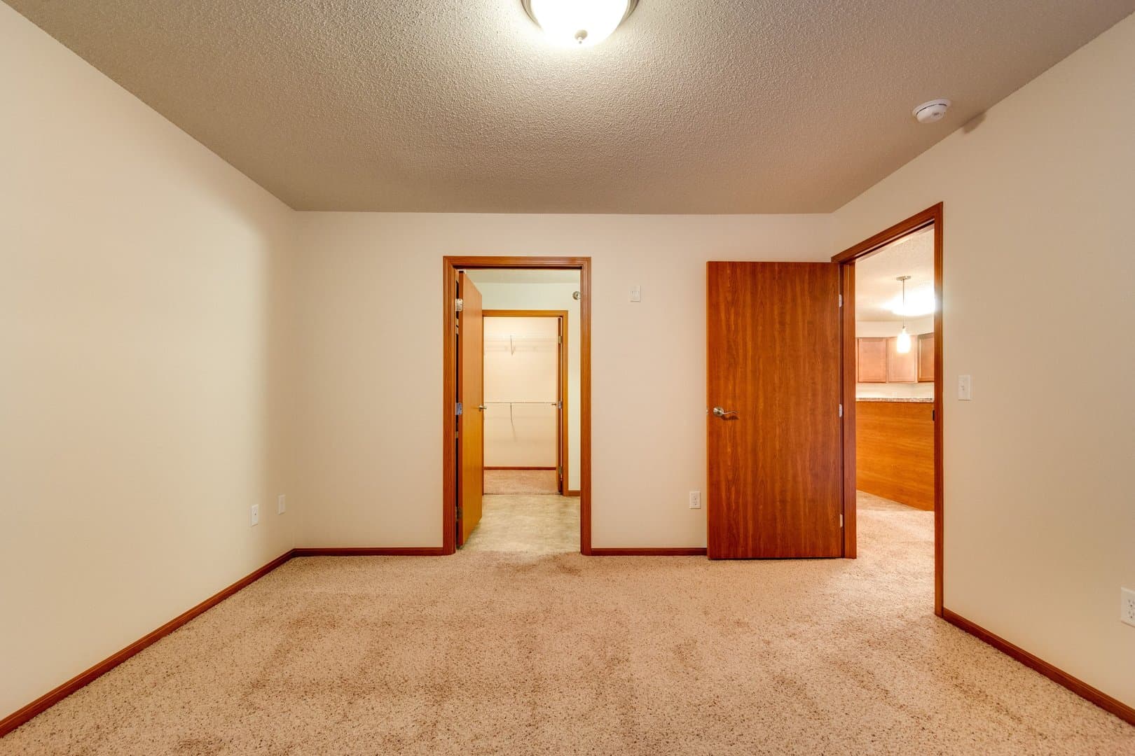 Fargo Apartment: 3620 42nd St S