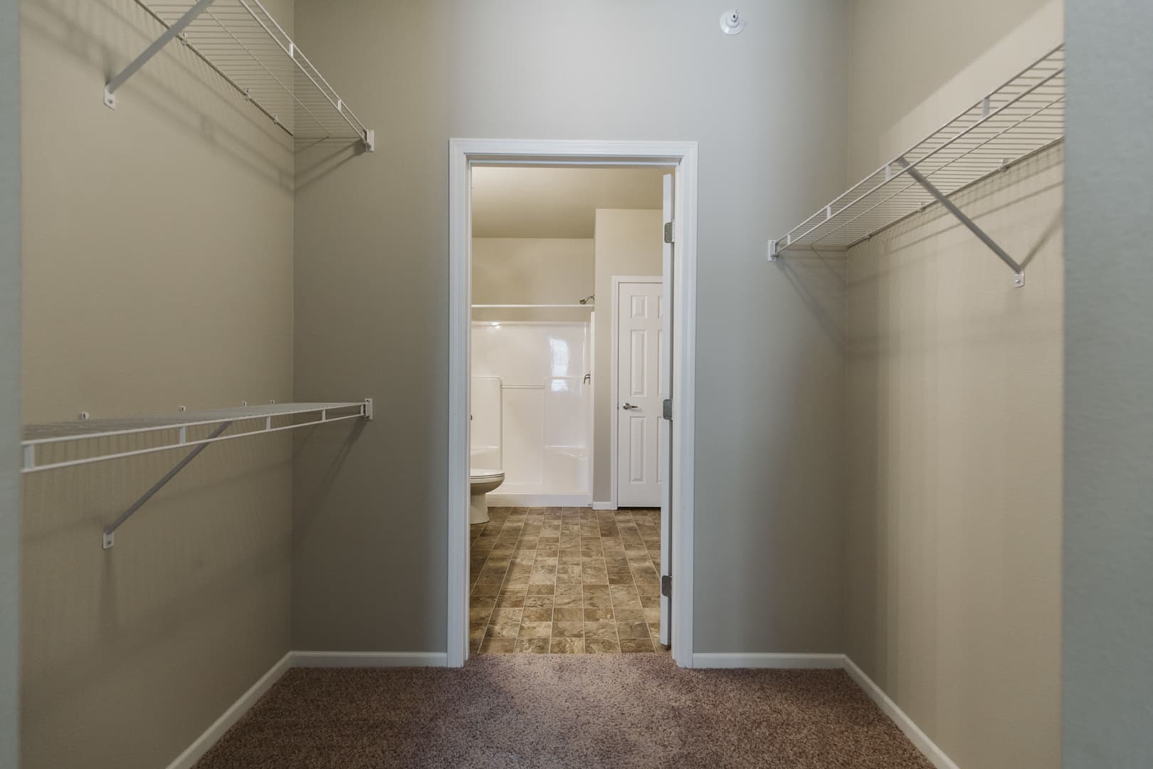 Fargo Apartment: 5301 27th St S