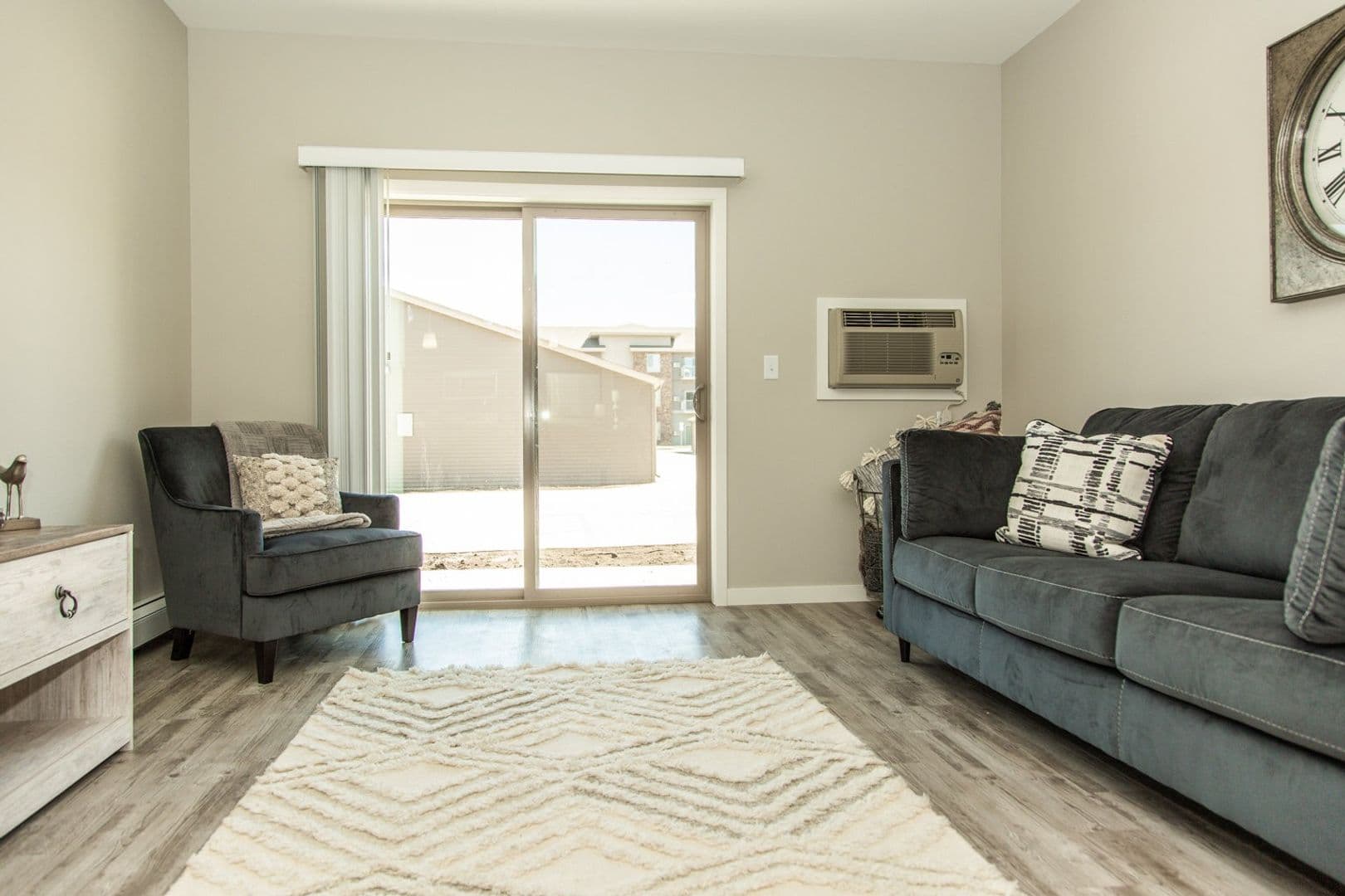Mandan Apartment: 3501 21st Street SE