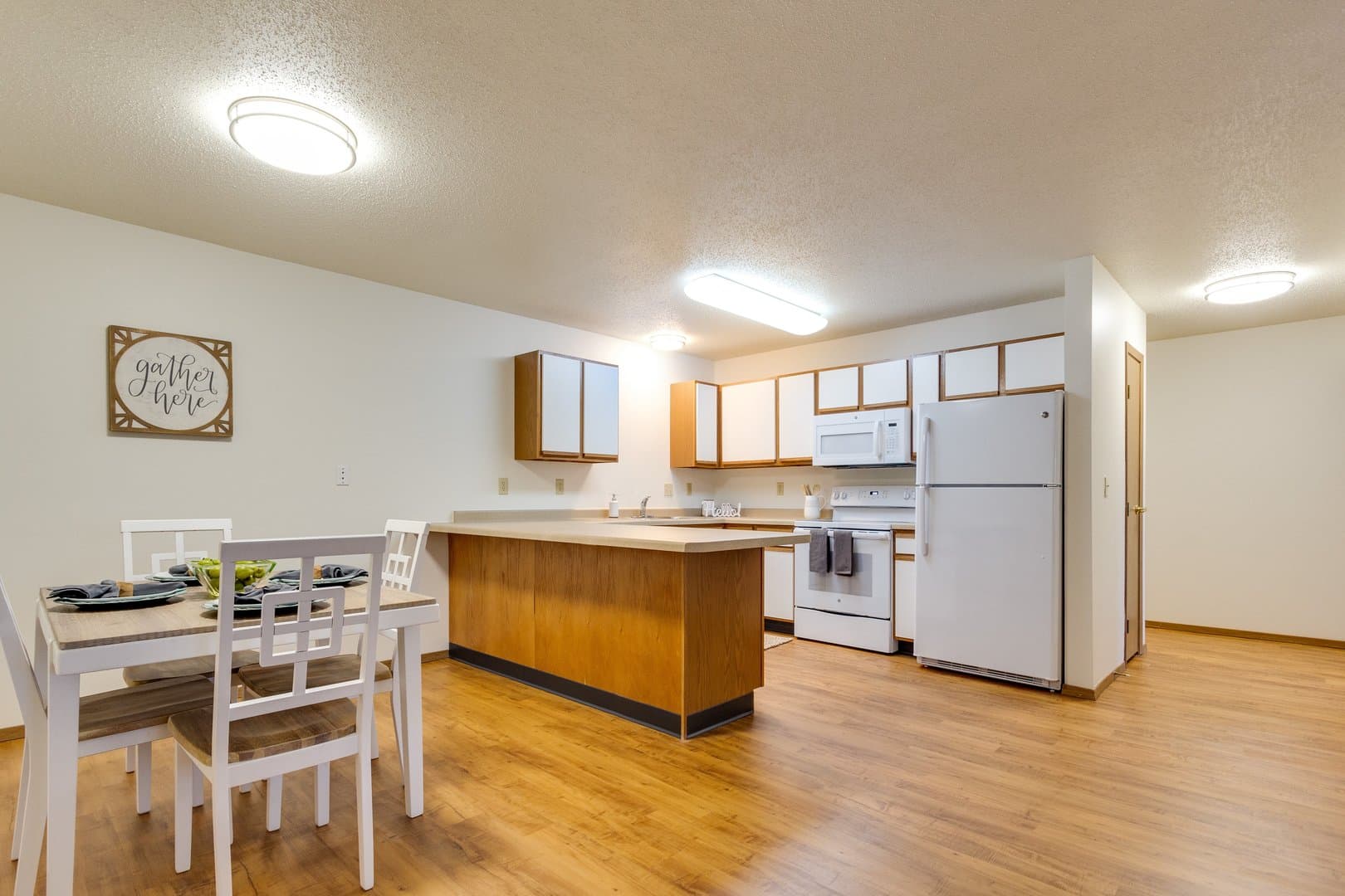 Fargo Apartment: 1704-1736 Dakota Dr. N.