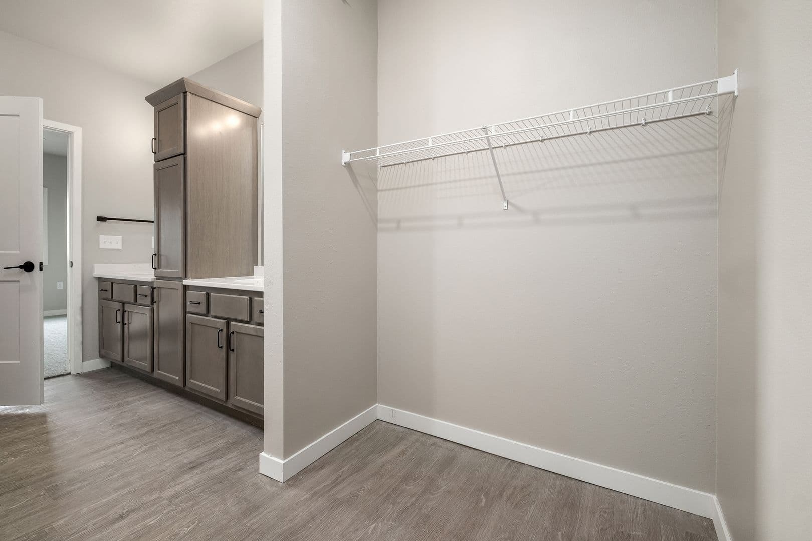 Billings Apartment: 4427 Altay Dr