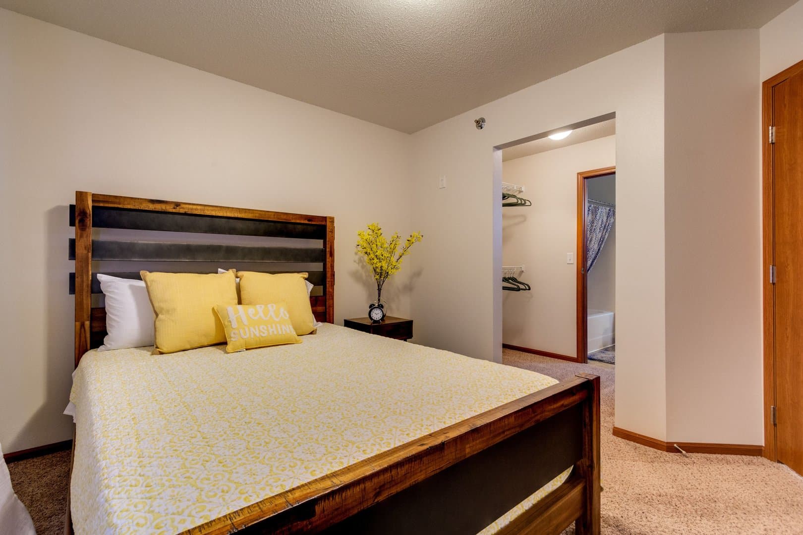 Fargo Apartment: 3620 42nd St S
