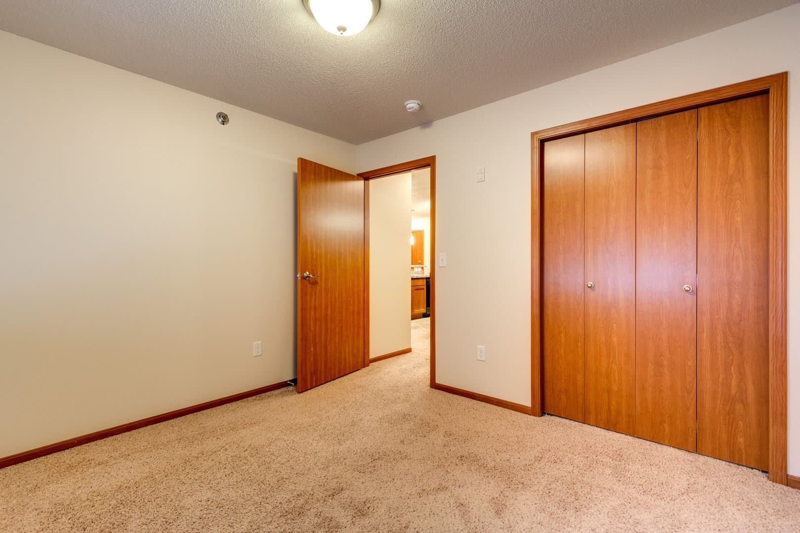 Fargo Apartment: 3620 42nd St S