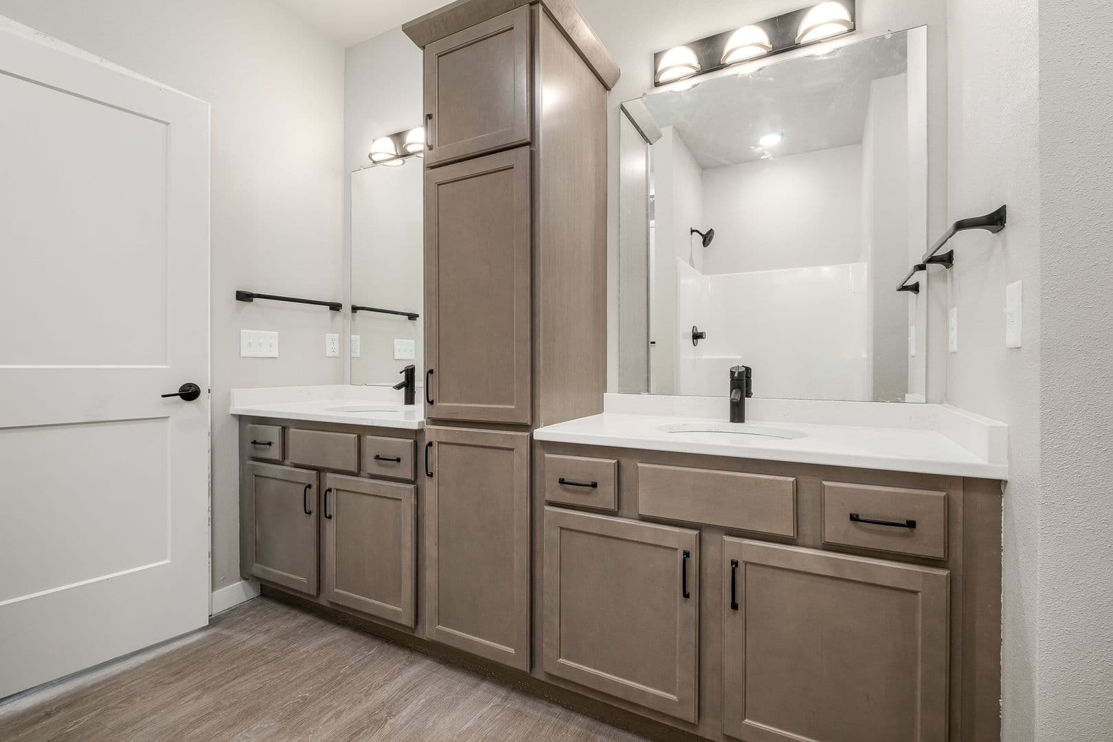 Billings Apartment: 4427 Altay Dr