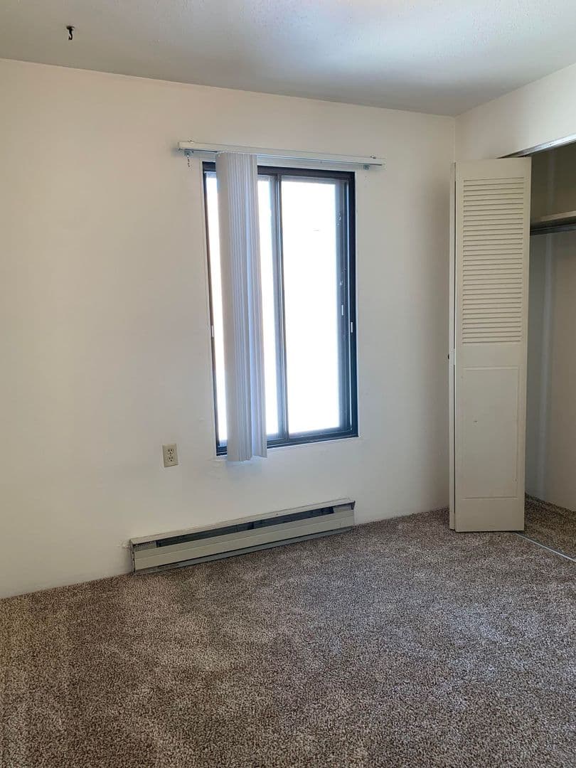 Fargo Apartment: 1502 Dakota Dr N