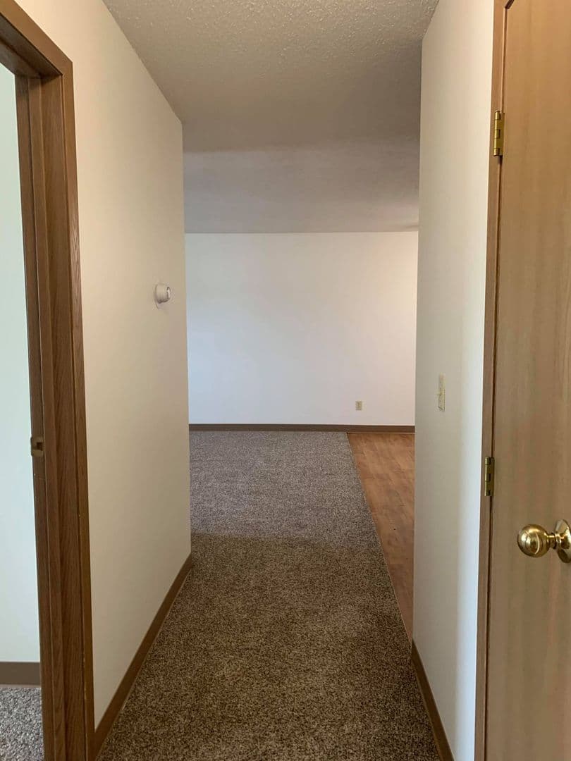 Fargo Apartment: 1704-1736 Dakota Dr. N.