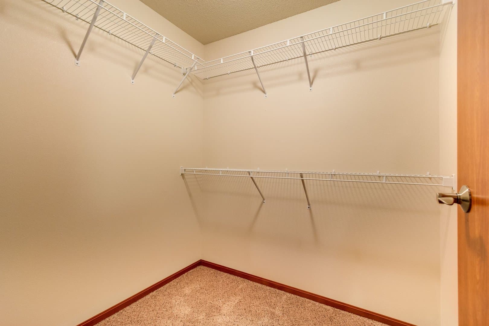 Fargo Apartment: 3620 42nd St S