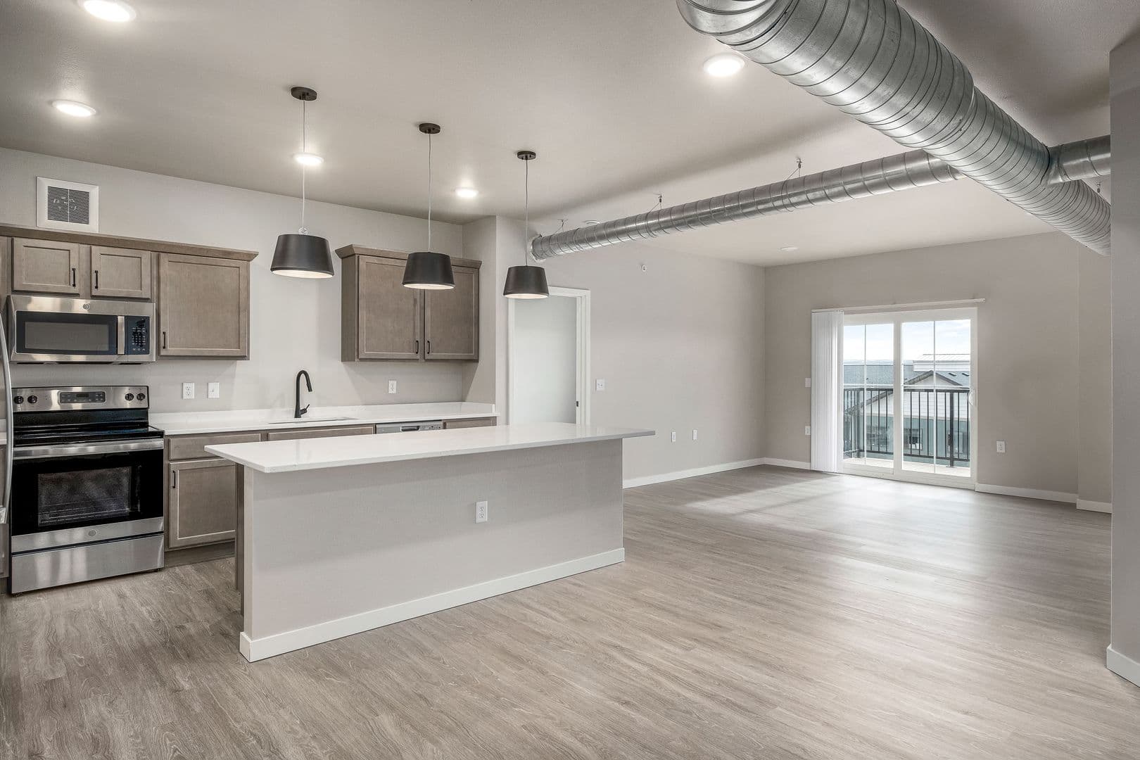 Billings Apartment: 4427 Altay Dr