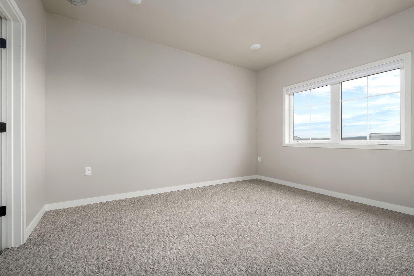 Billings Apartment: 4427 Altay Dr