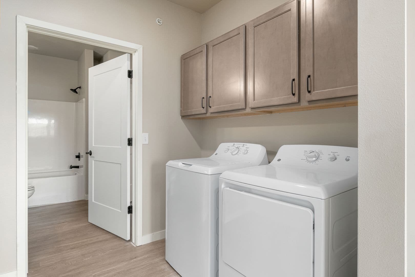 Billings Apartment: 4427 Altay Dr