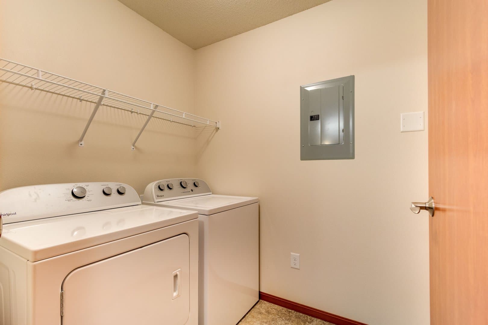 Fargo Apartment: 3620 42nd St S