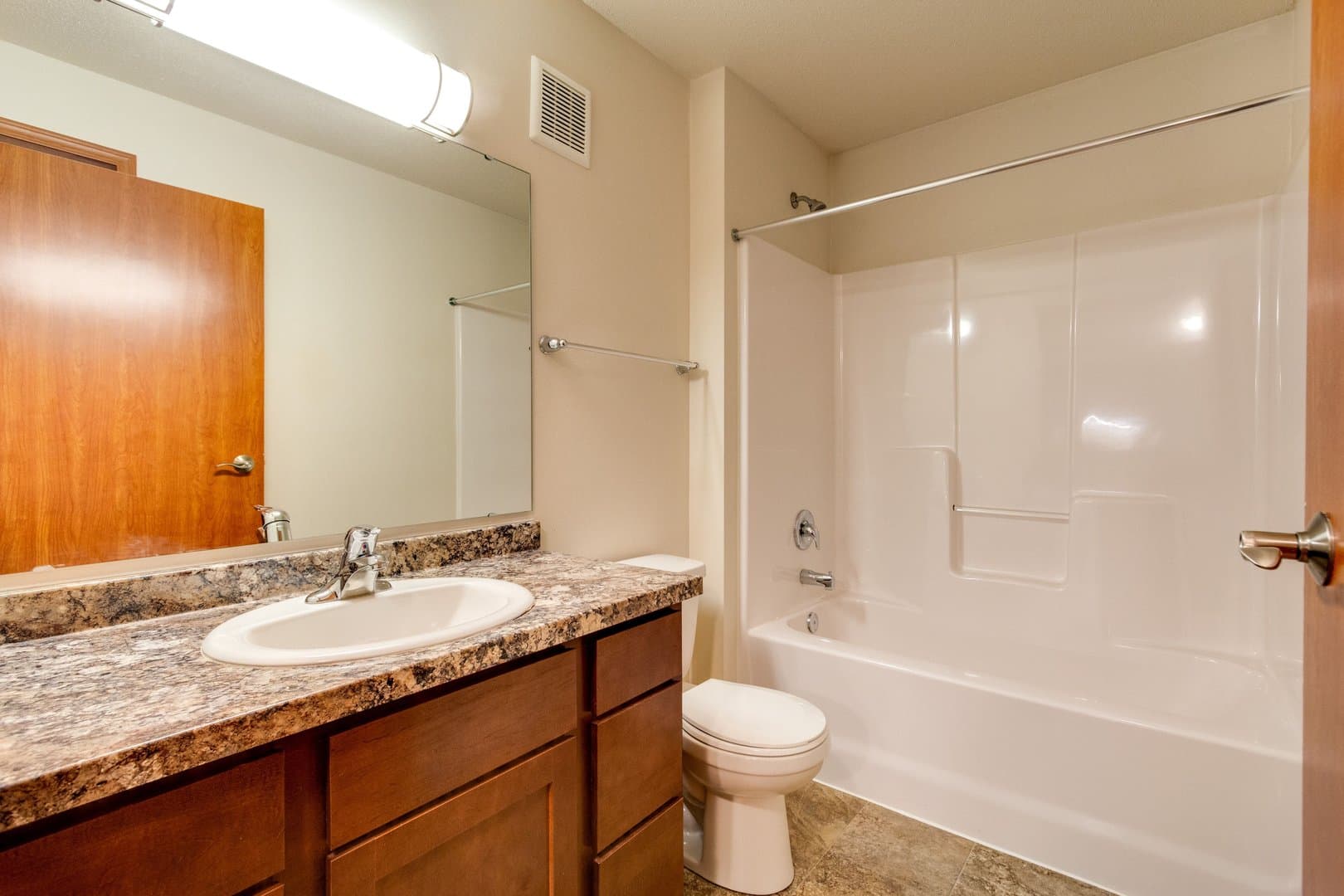Fargo Apartment: 3620 42nd St S