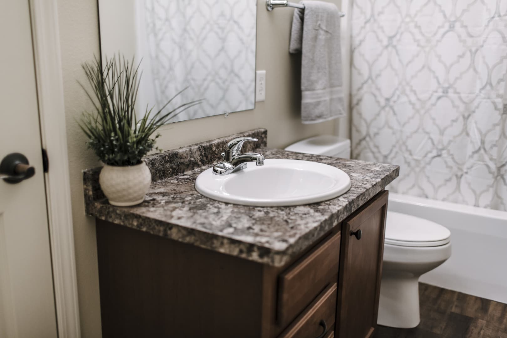 Mandan Apartment: 4201 21st St SE