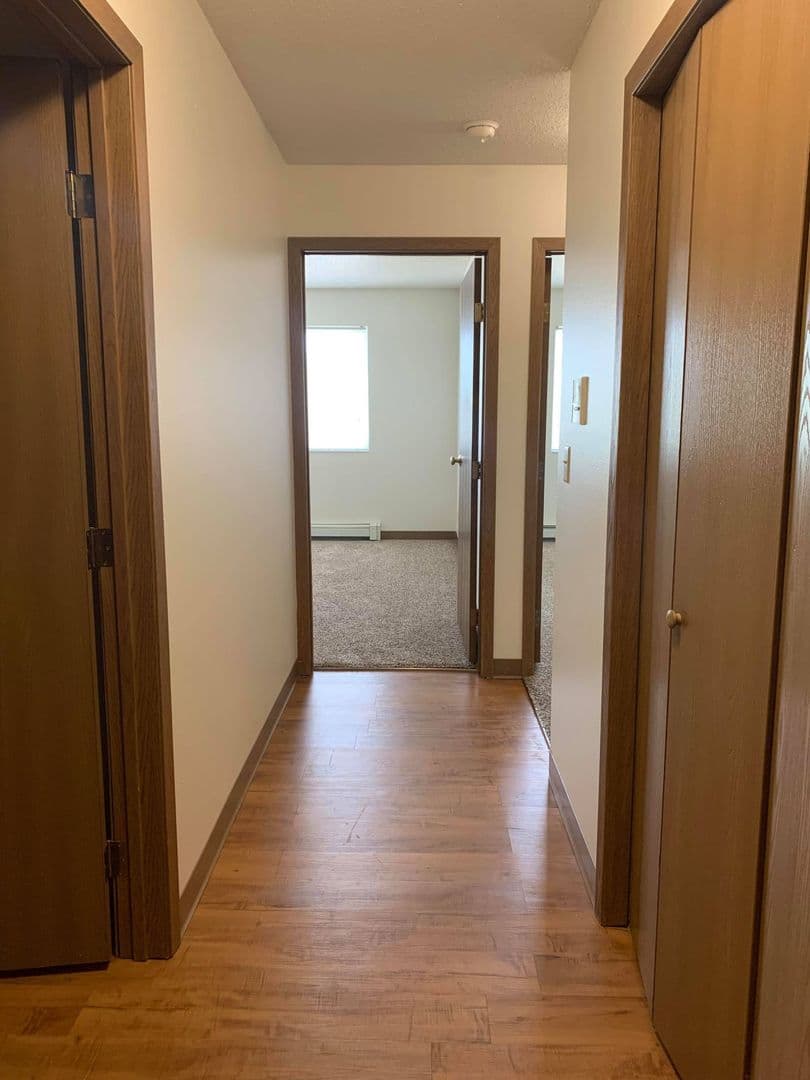 Fargo Apartment: 1704-1736 Dakota Dr. N.