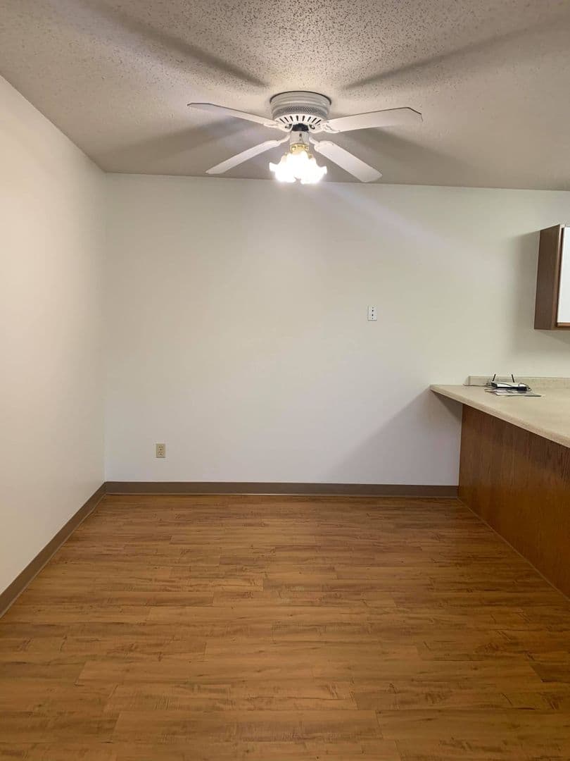 Fargo Apartment: 1704-1736 Dakota Dr. N.