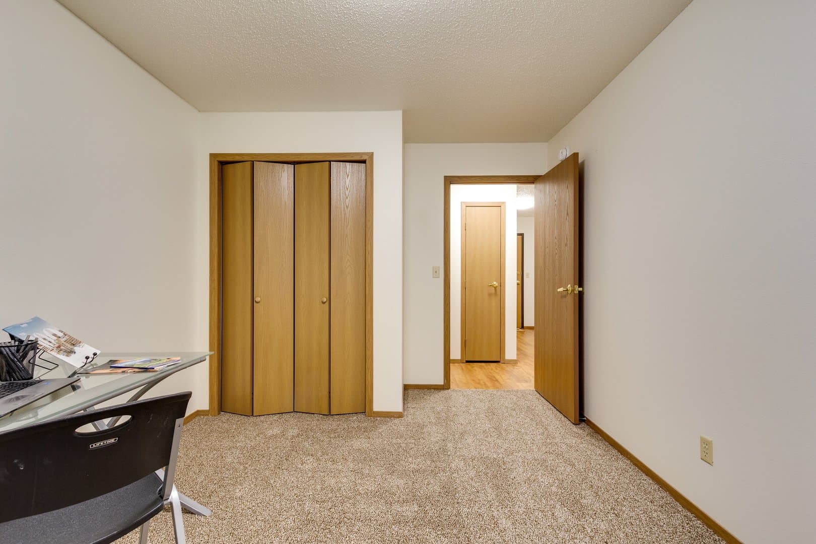 Fargo Apartment: 1704-1736 Dakota Dr. N.