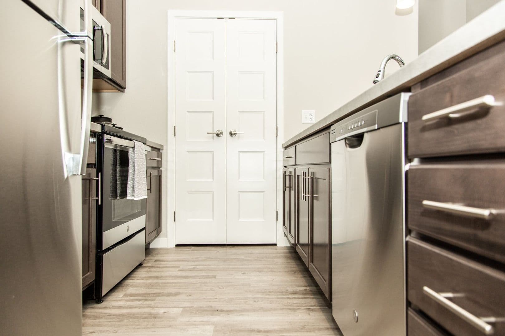 Mandan Apartment: 3501 21st Street SE