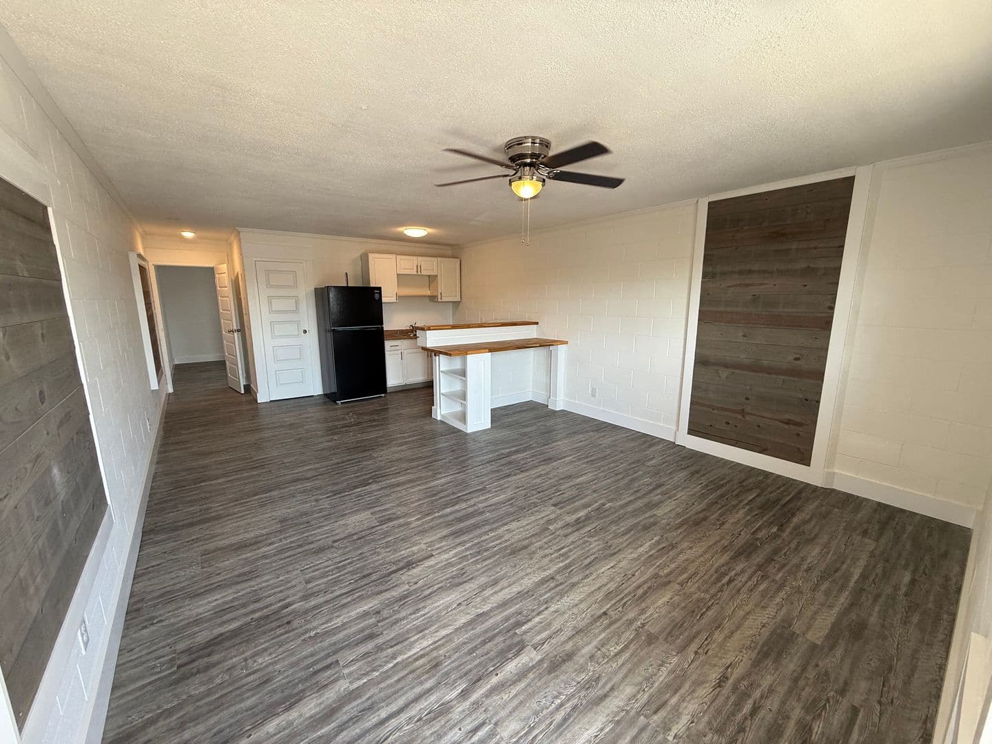 Clarksville Apartment: 626 Power St