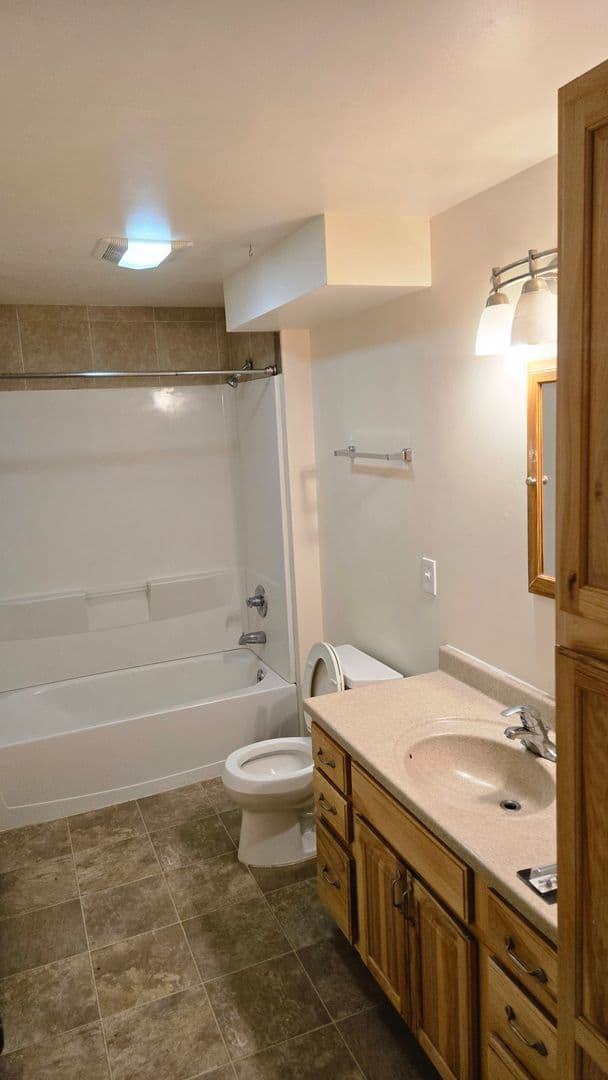 Bozeman Apartment: 526 N.11th Ave