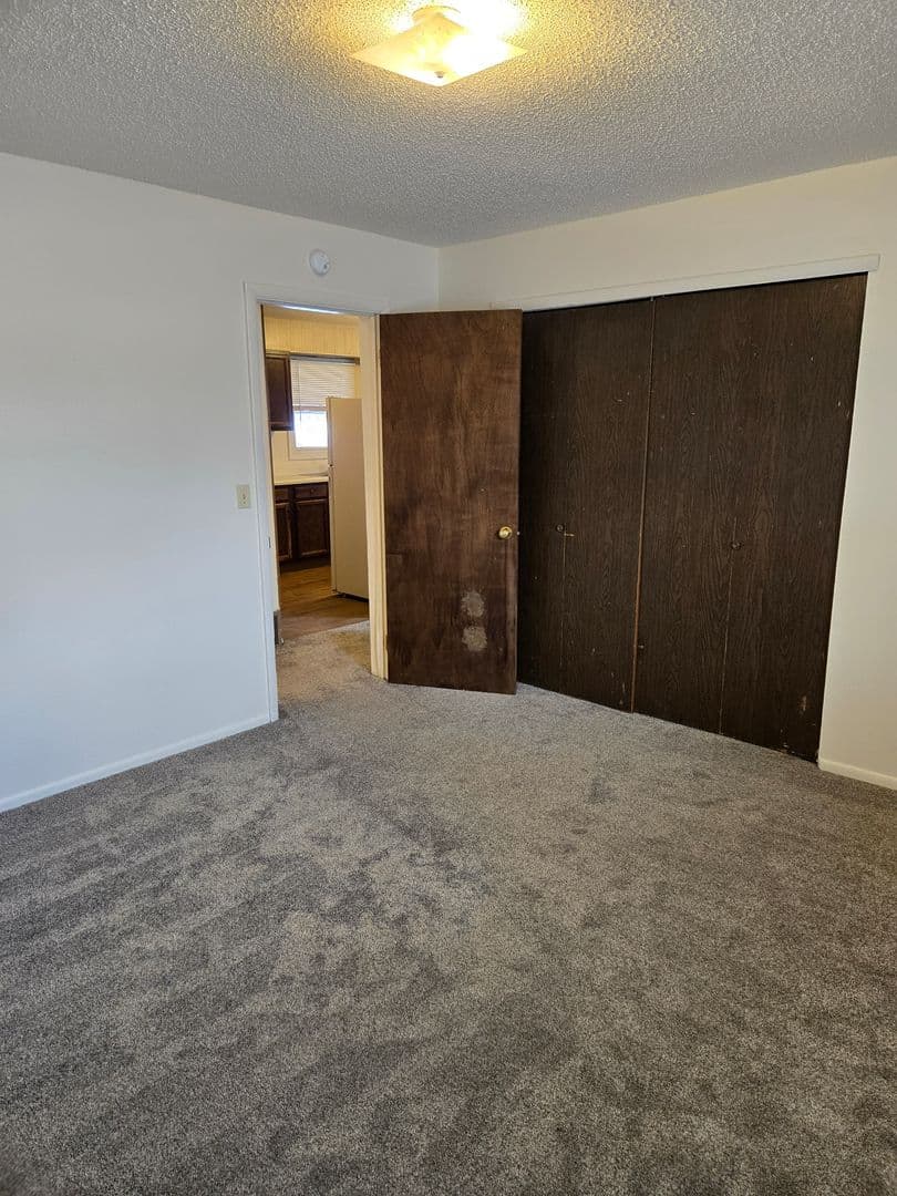 Bozeman Apartment: 318 & 320 N. 19th Ave