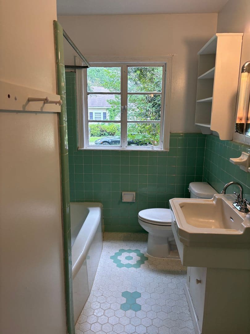 Tuscaloosa House: 2200 Loop Road