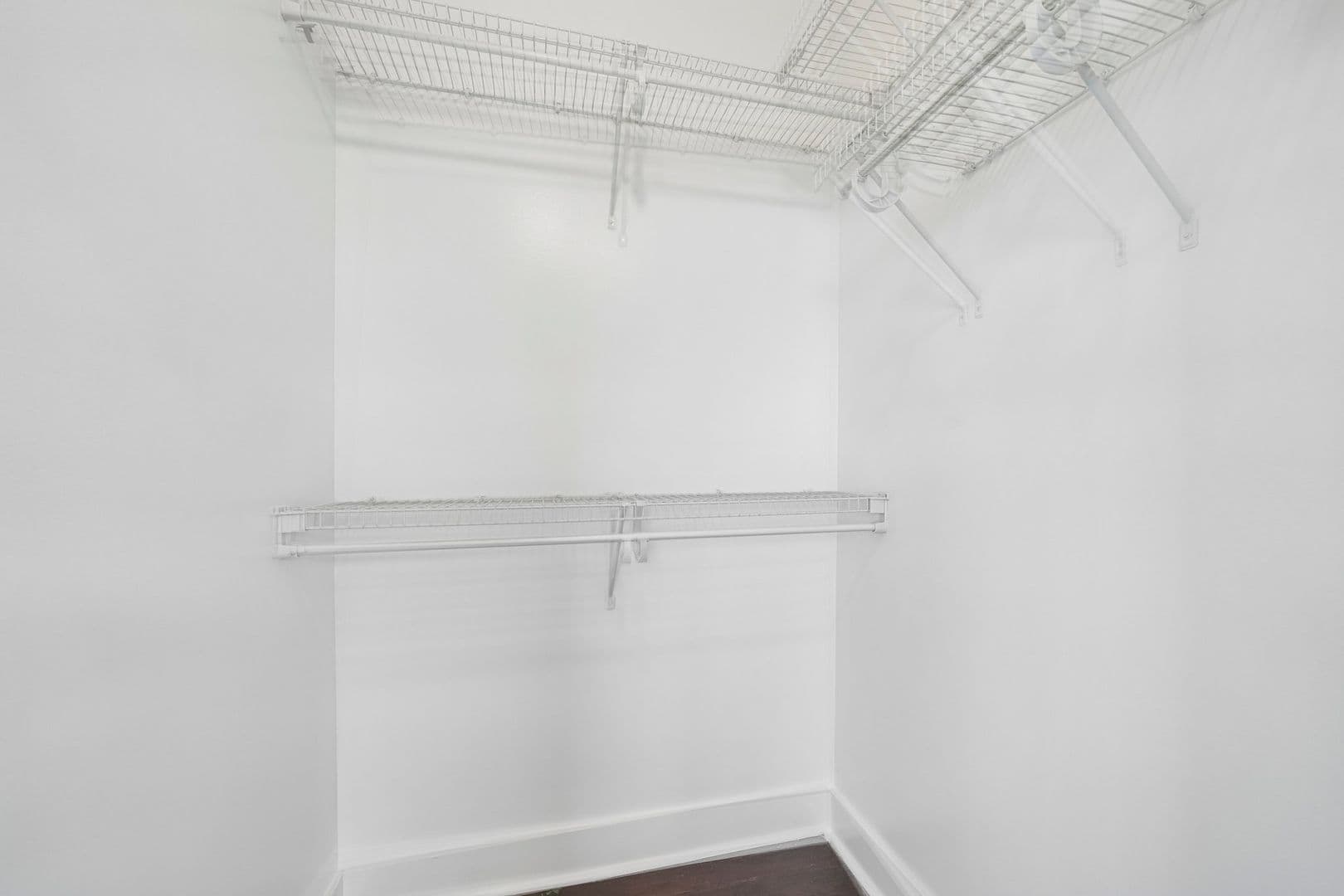 Tuscaloosa Apartment: 1525 - 1585 Forest Lake Drive