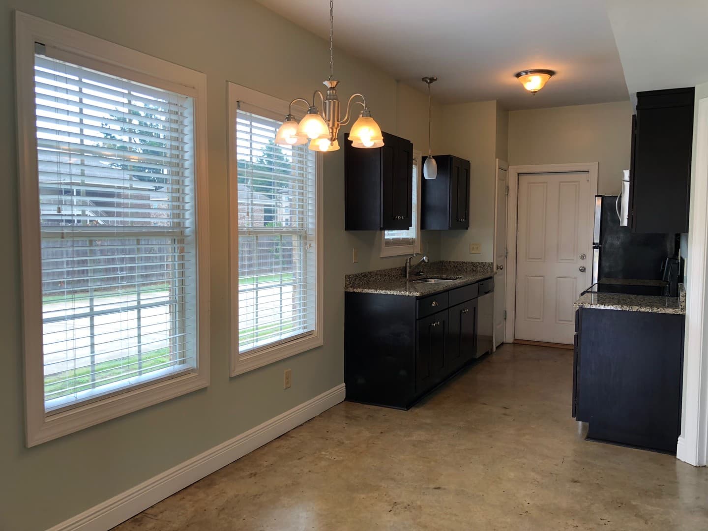 Tuscaloosa Apartment: 306, 310, 314, 318 Wesley Place