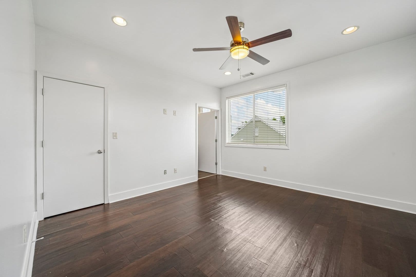 Tuscaloosa Apartment: 1525 - 1585 Forest Lake Drive