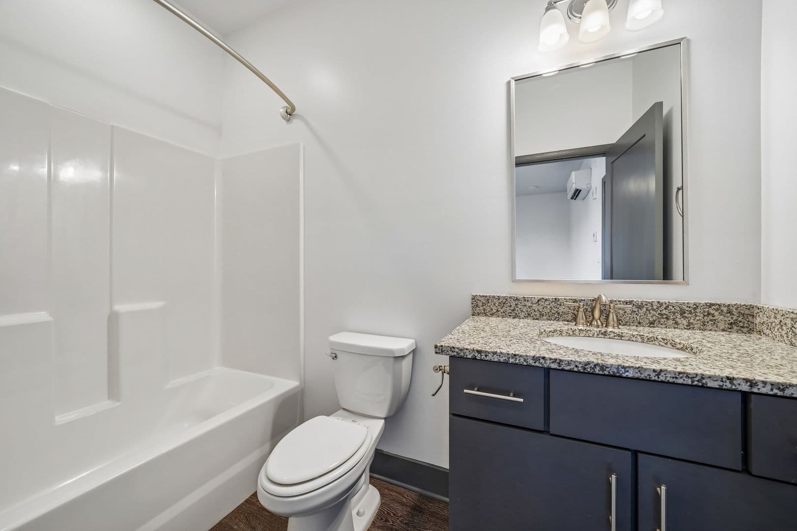Tuscaloosa Apartment: 922 23rd Avenue East