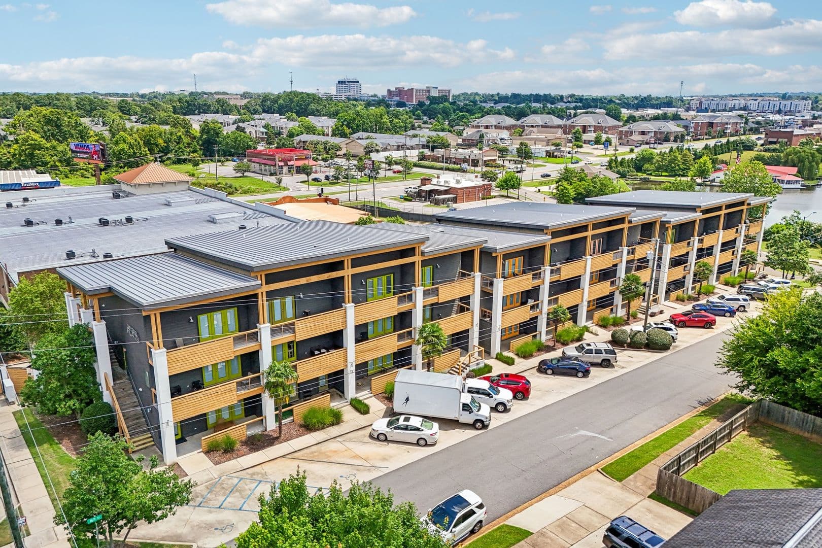 Tuscaloosa Apartment: 20 16th Street #1-8, 50 16th Street #1-8, 80 16th Street #1-8
