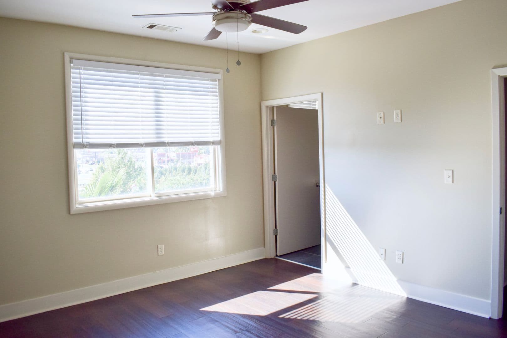 Tuscaloosa Apartment: 1525 - 1585 Forest Lake Drive