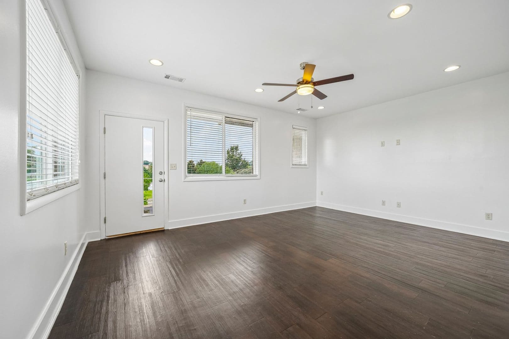 Tuscaloosa Apartment: 1525 - 1585 Forest Lake Drive