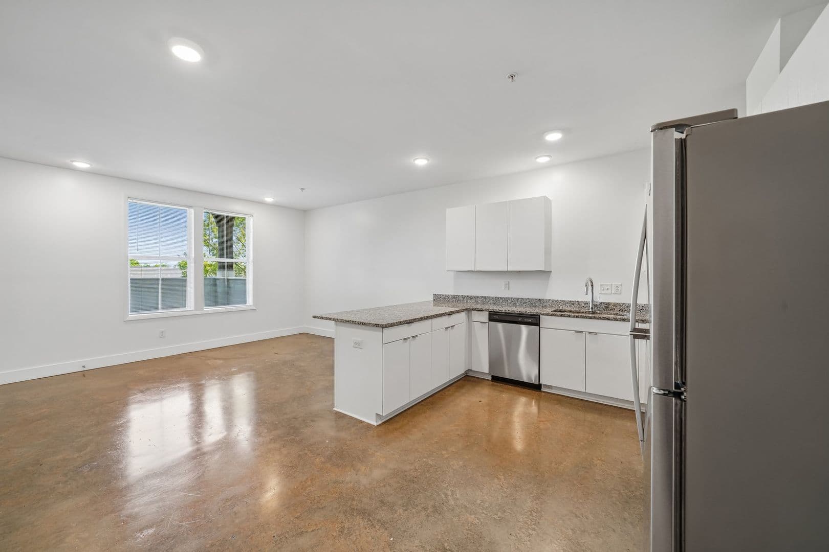 Tuscaloosa Apartment: 933 21st Avenue East
